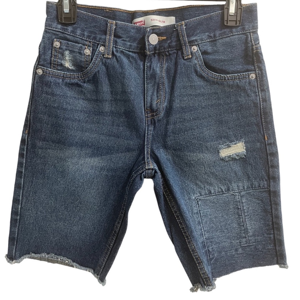 Levis 511 slim jean shorts. Size: 14. Color: blue.